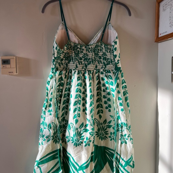 SOLD Babydoll/empire waist dress with green vines! - Picture 2 of 3